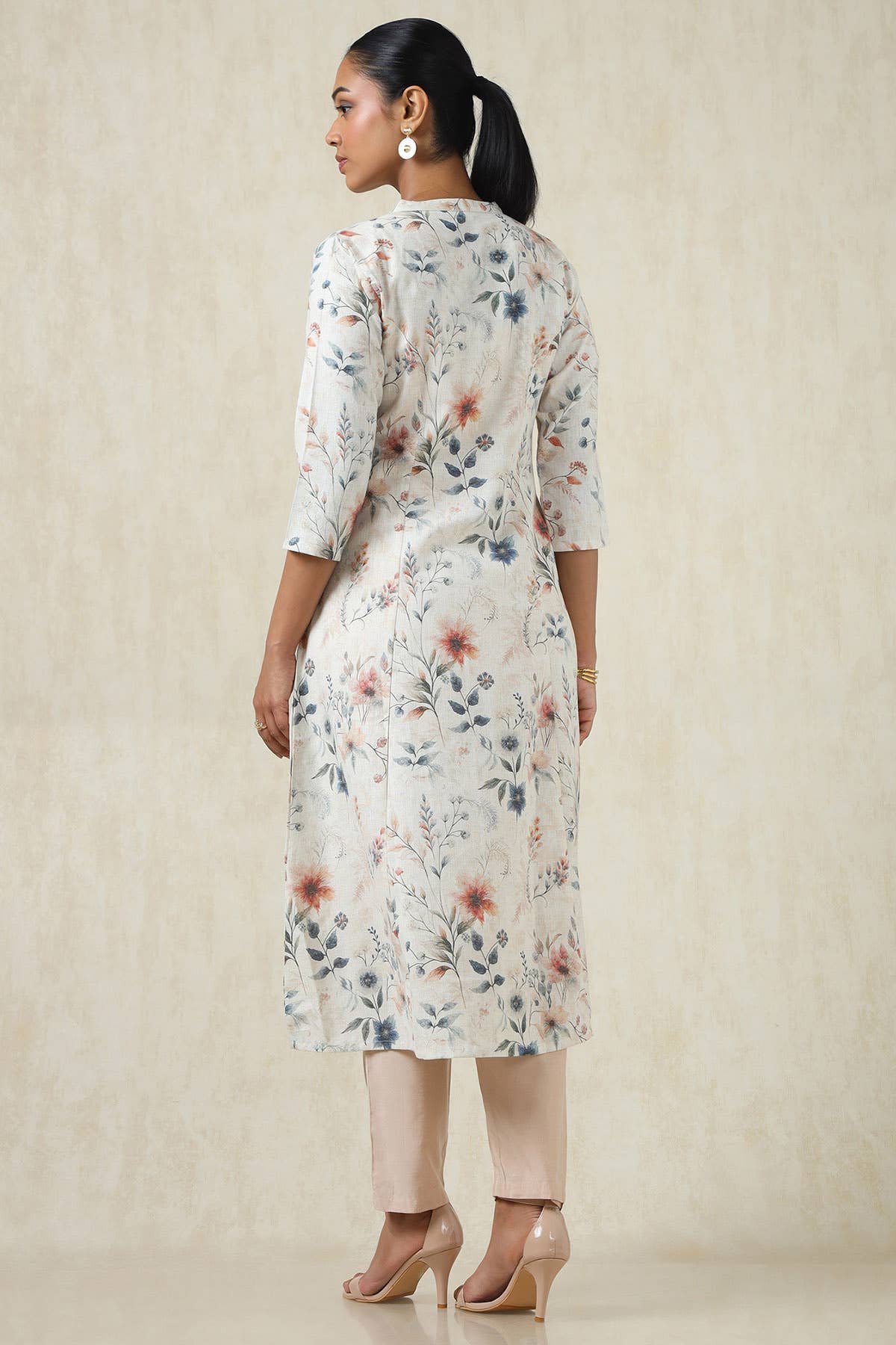 Beige Linen Botanical Print Kurta - Image 3